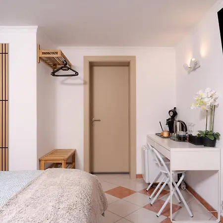 Guest house Maison Les Mesanges 3*