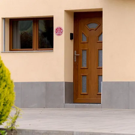 Maison Les Mesanges Guest house